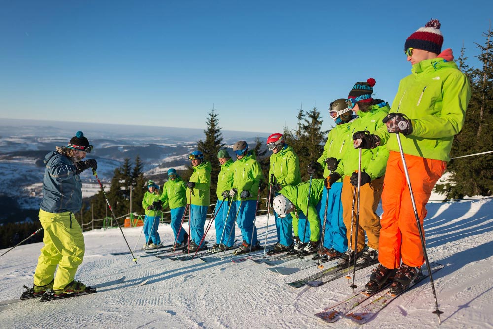MAJOR SKI SCHOOL MAJOR SKI SCHOOL